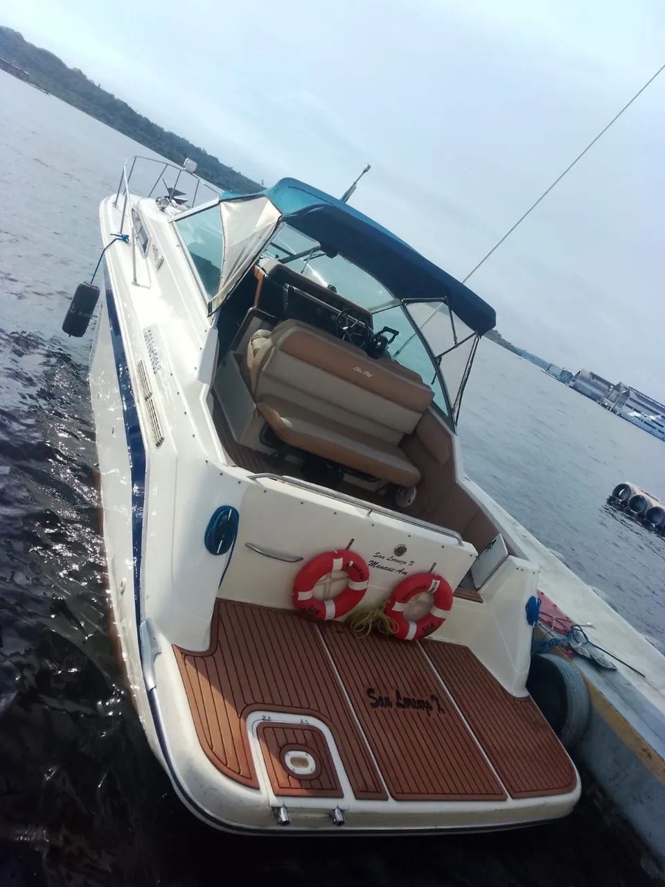 Sea Ray 30 pés - Conforto, Potência e Pronta para Navegar - Foto 4