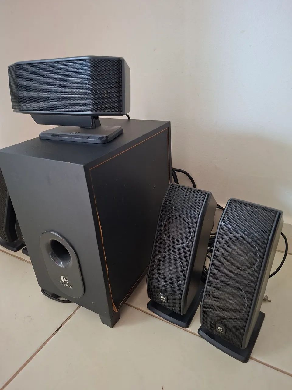 Som 5.1 Logitech - Foto 2