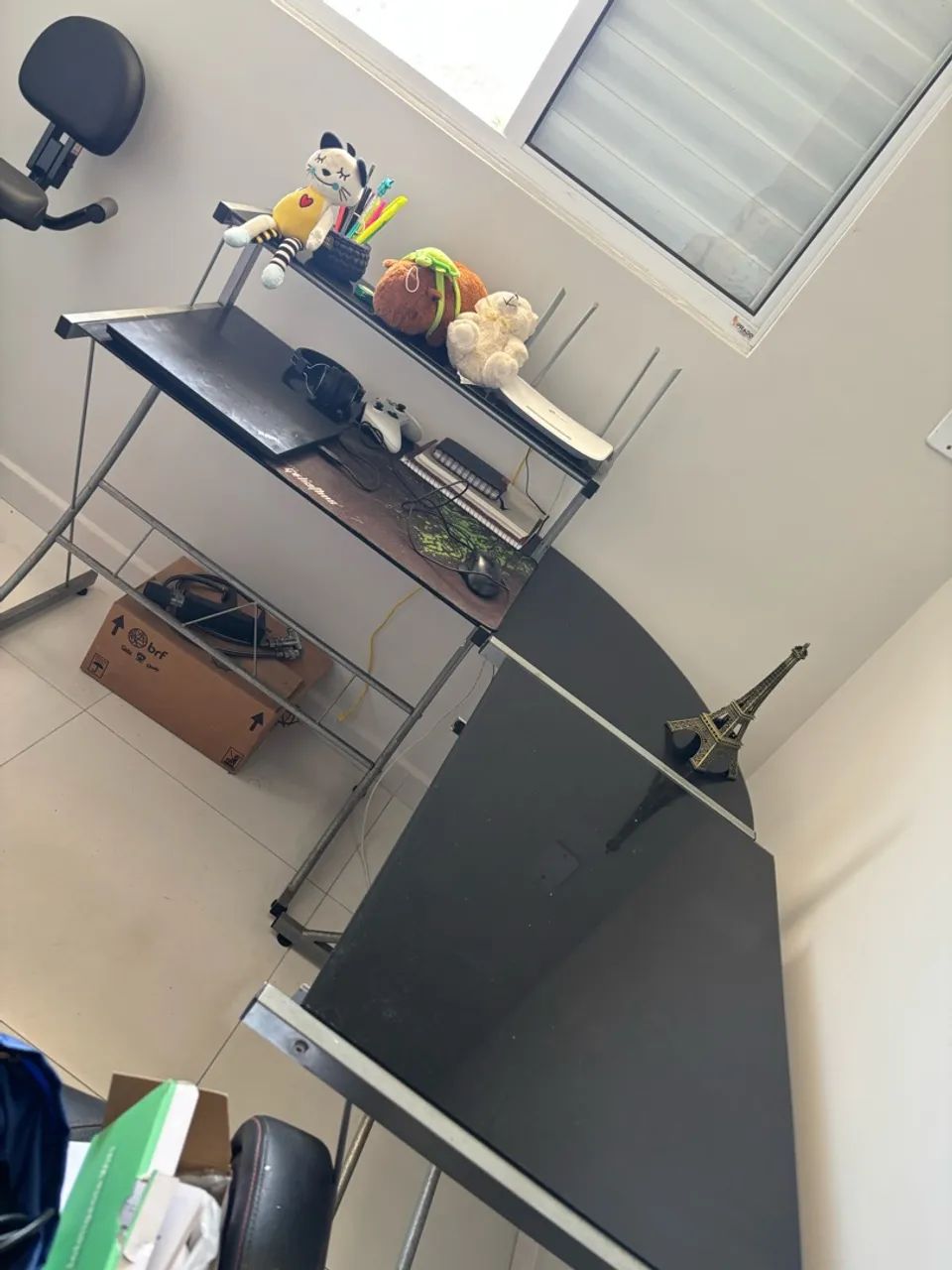Mesa em formato L de vidro  - Foto 3