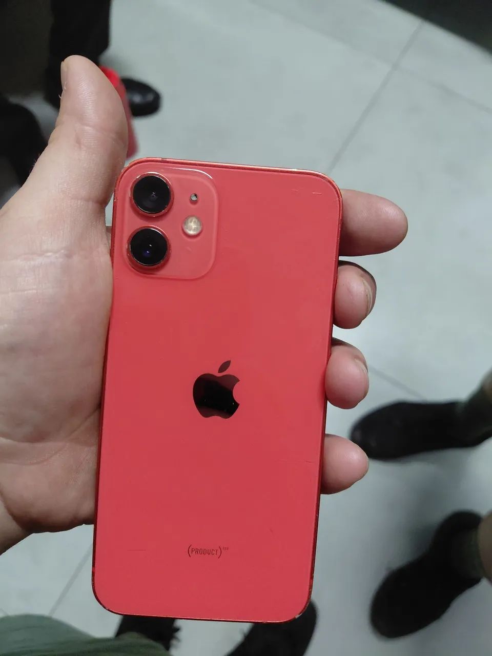Iphone 12 mini vermelho  - Foto 2