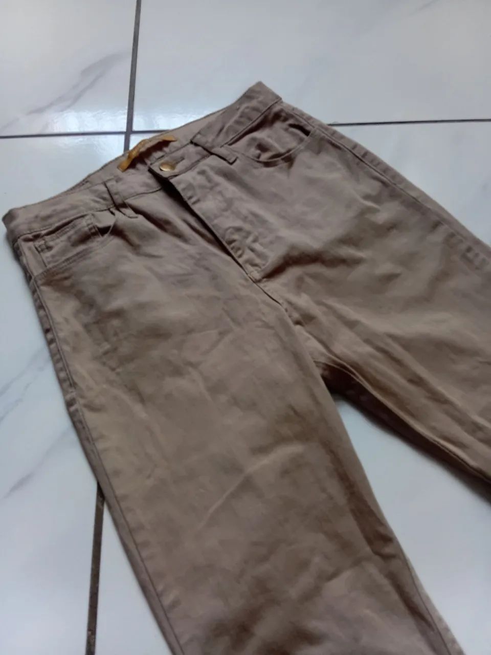 Calça feminina tam. 40 Moça Flor - Foto 2