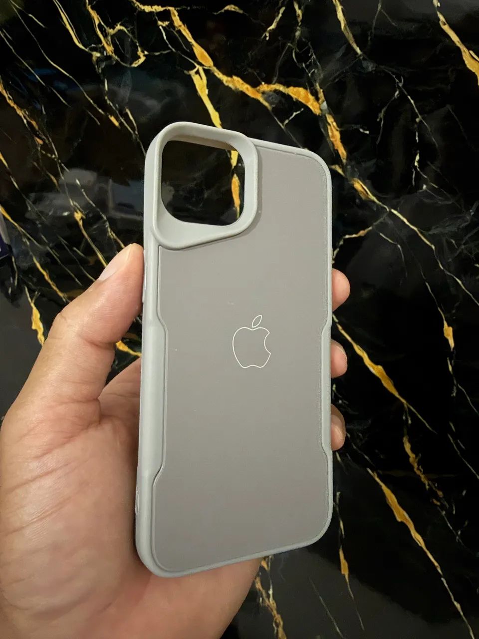 Capa iPhone 13 - Foto 2