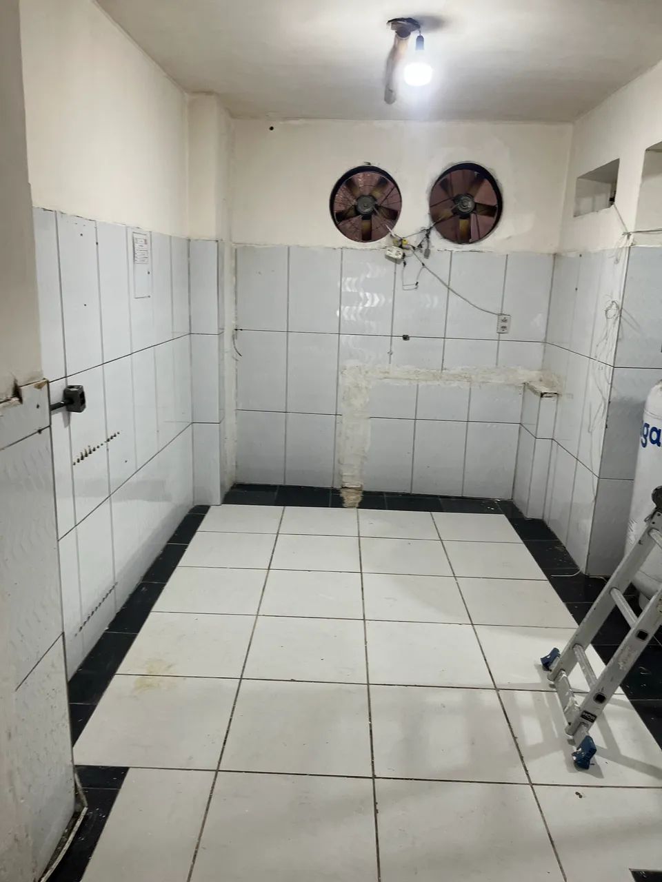 Alugo ponto comercial no Rio vermelho  - Foto 3