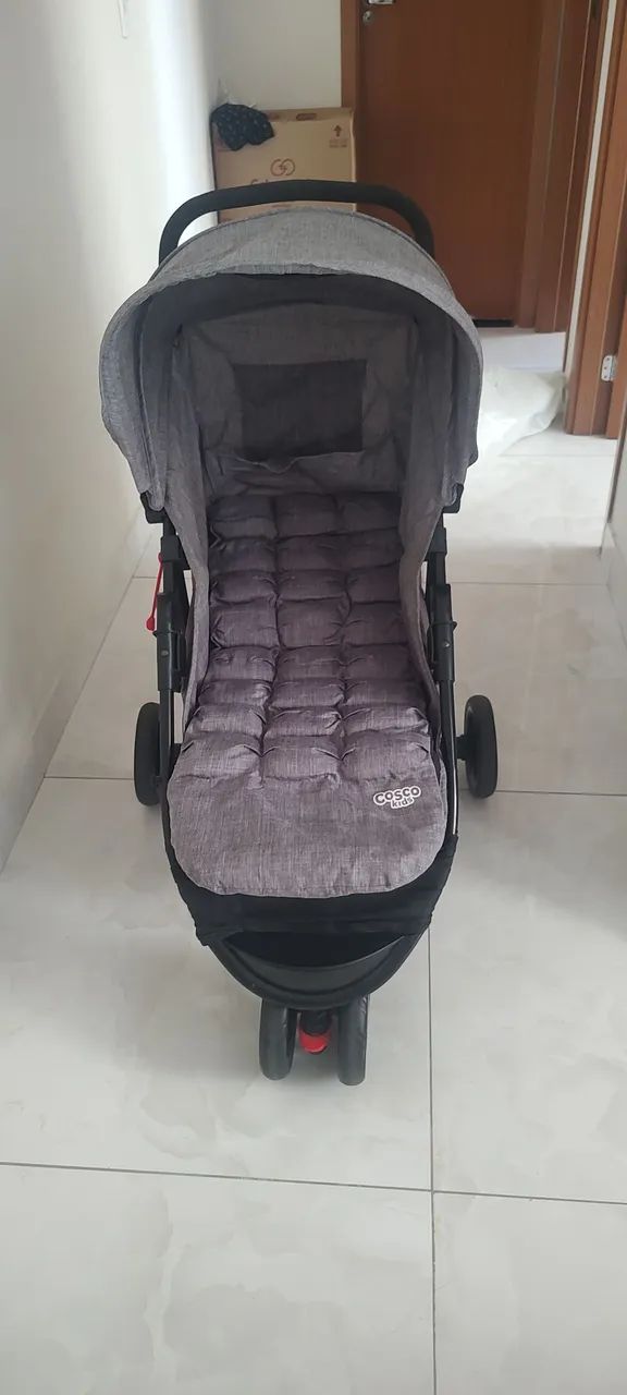 Carrinho de bebê. E bebê conforto Cosco  - Foto 4