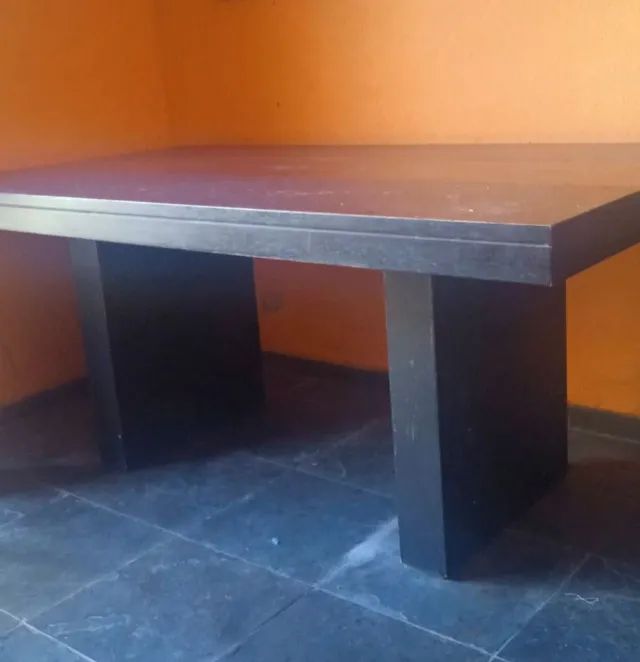 MESA DE JANTAR SEMI NOVA! DESIGN MODERNO! - Foto 3