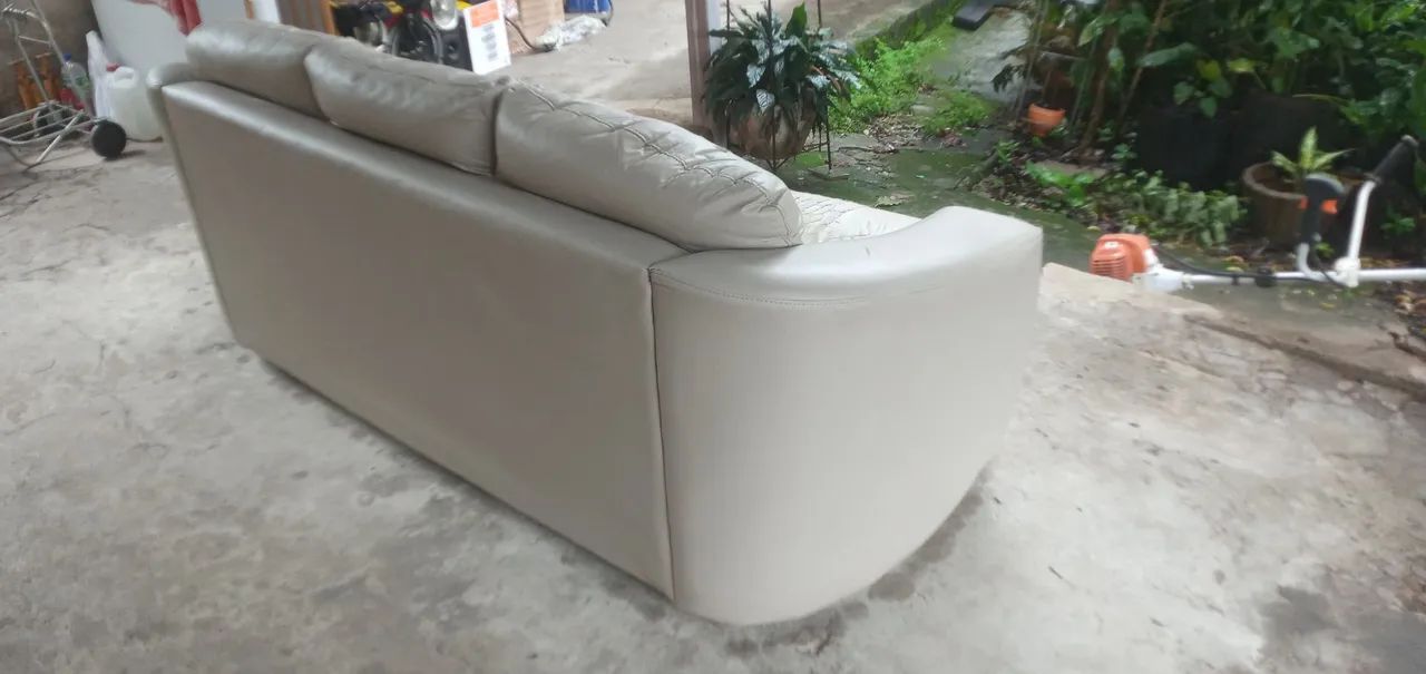 Sofá de três lugares. - Foto 3