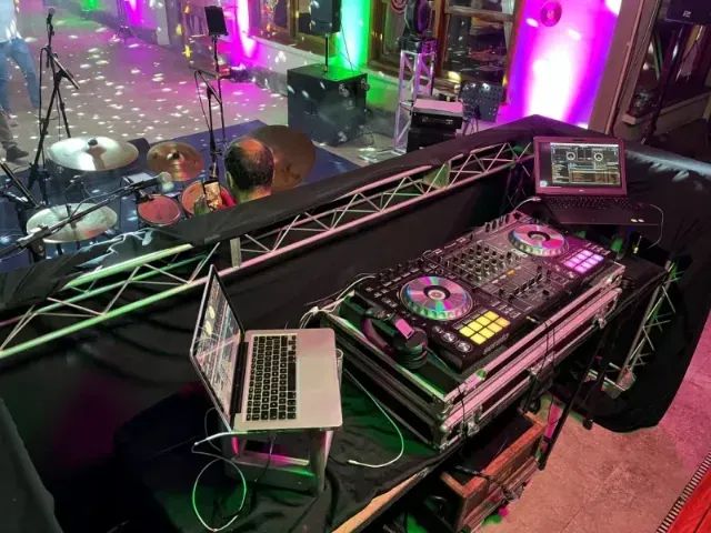 LOCAÇÃO DE SONORIZAÇÃO E ILUMINAÇÃO PARA FESTAS E EVENTOS  - Foto 5
