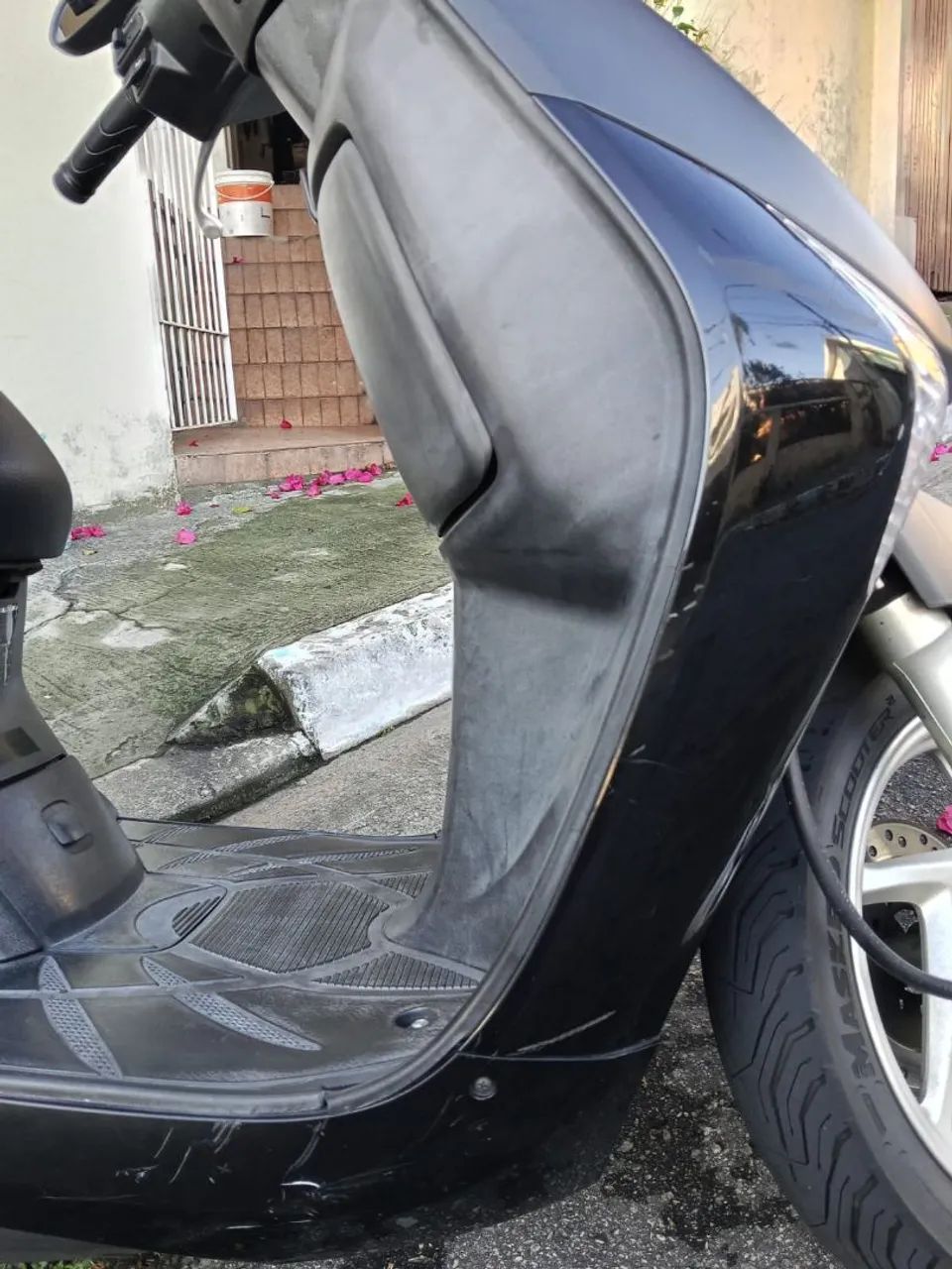 Honda leade