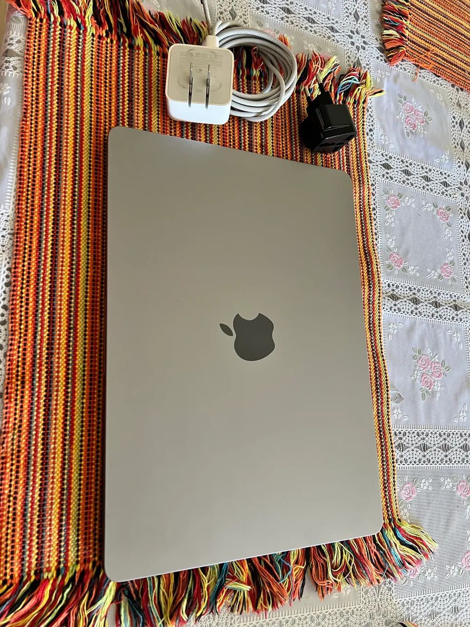 MacBook Air M2  8GB com 512 SSD + Hub Satechi  - Foto 4