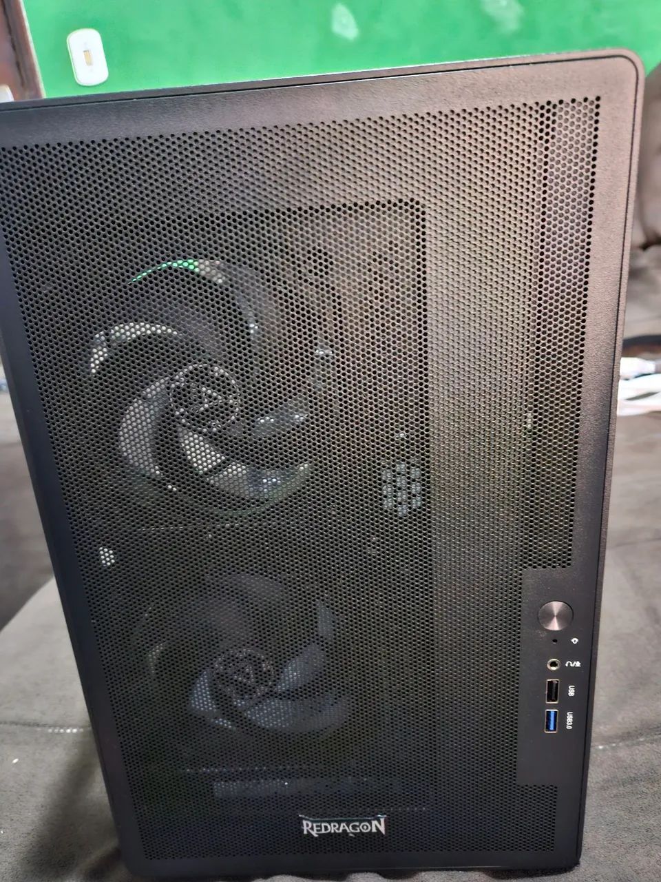 Gabinete gamer redragon