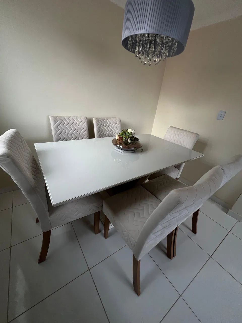 Mesa de jantar 6 lugares 