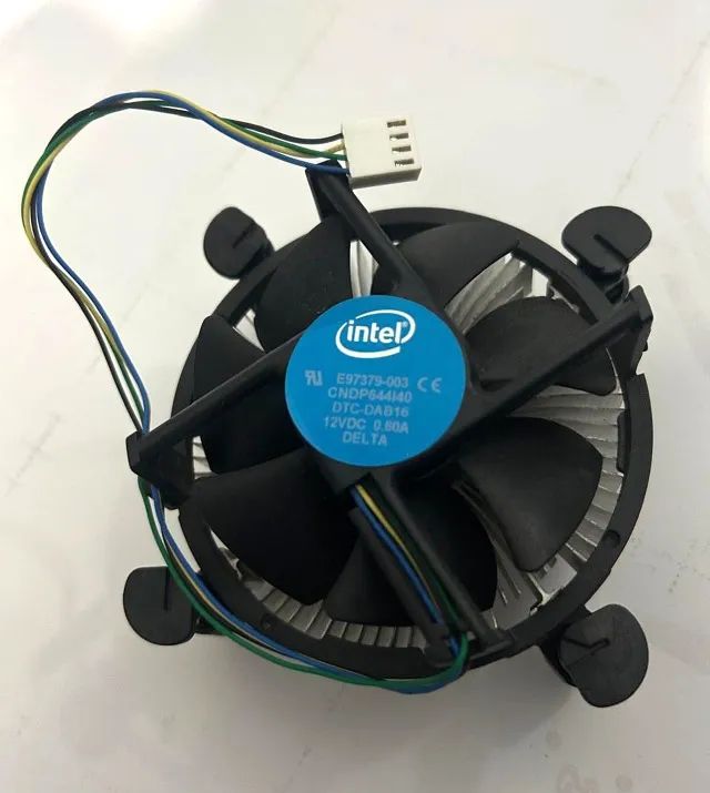 Intel Core i7-7700 CPU 4枚　動作品取り出し品 Processador Intel Core I7-7700 4 Núcleos 4.2ghz (Usado) + Cooler