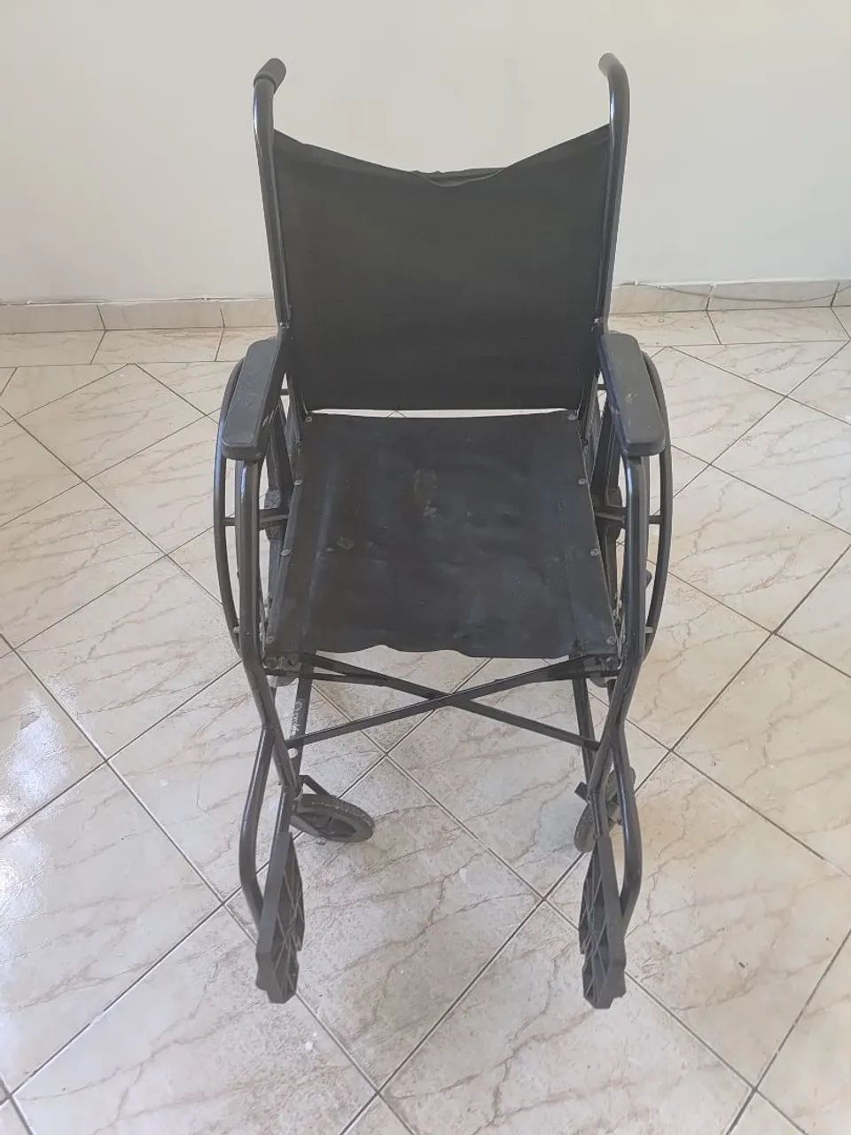 Cadeira de roda, excelente valor - Foto 4