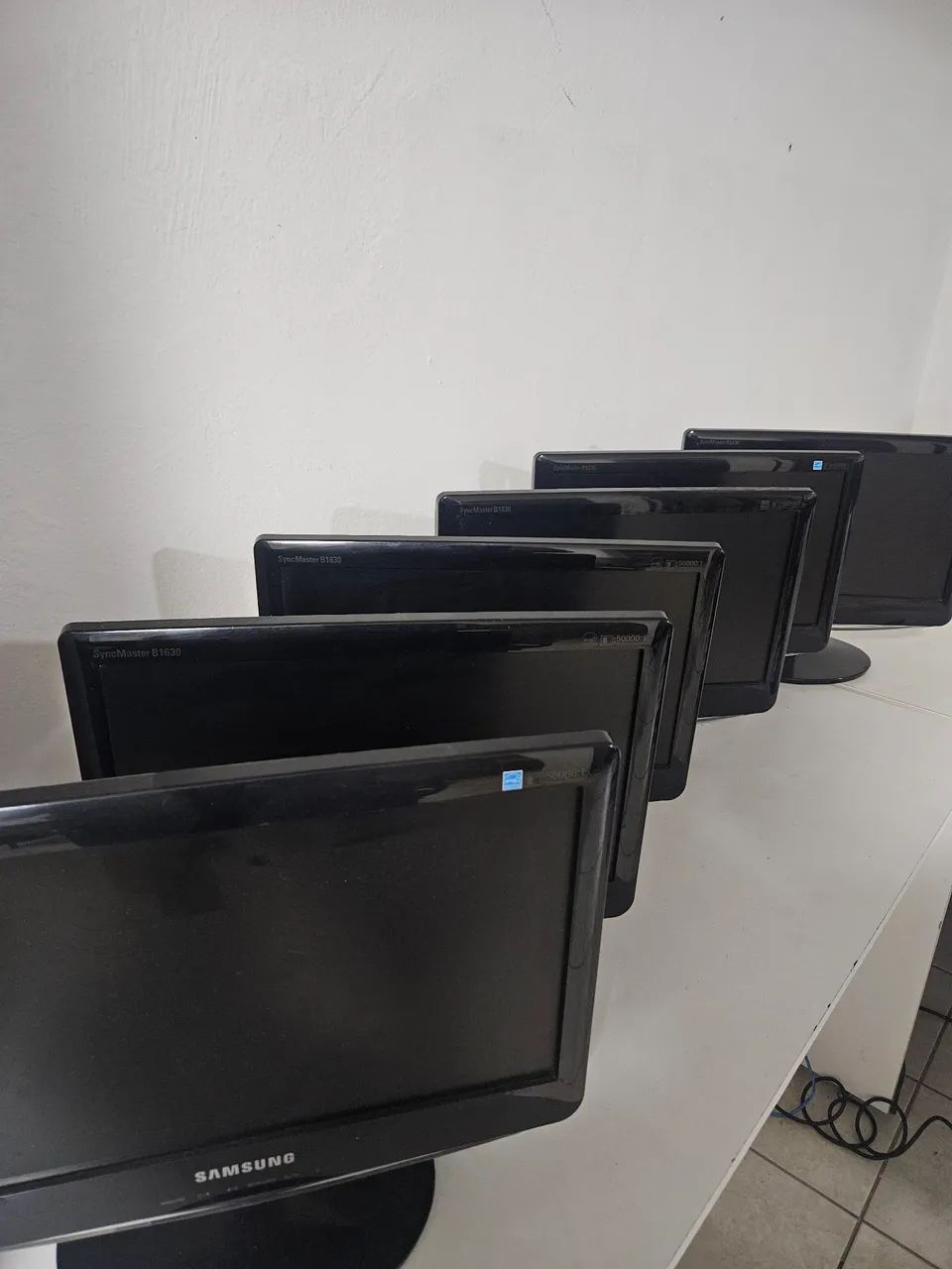 8 monitores sansung  - Foto 2