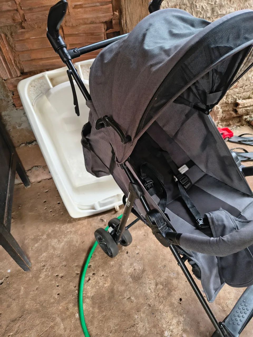 Carrinho de bebe usando  - Foto 4