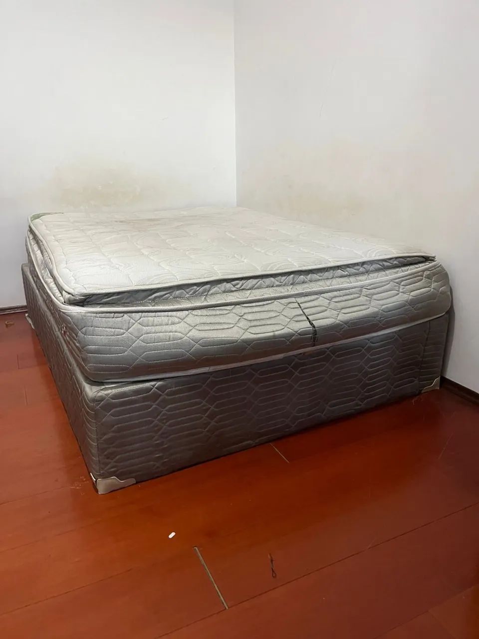 Cama de casal com colchão  - Foto 2