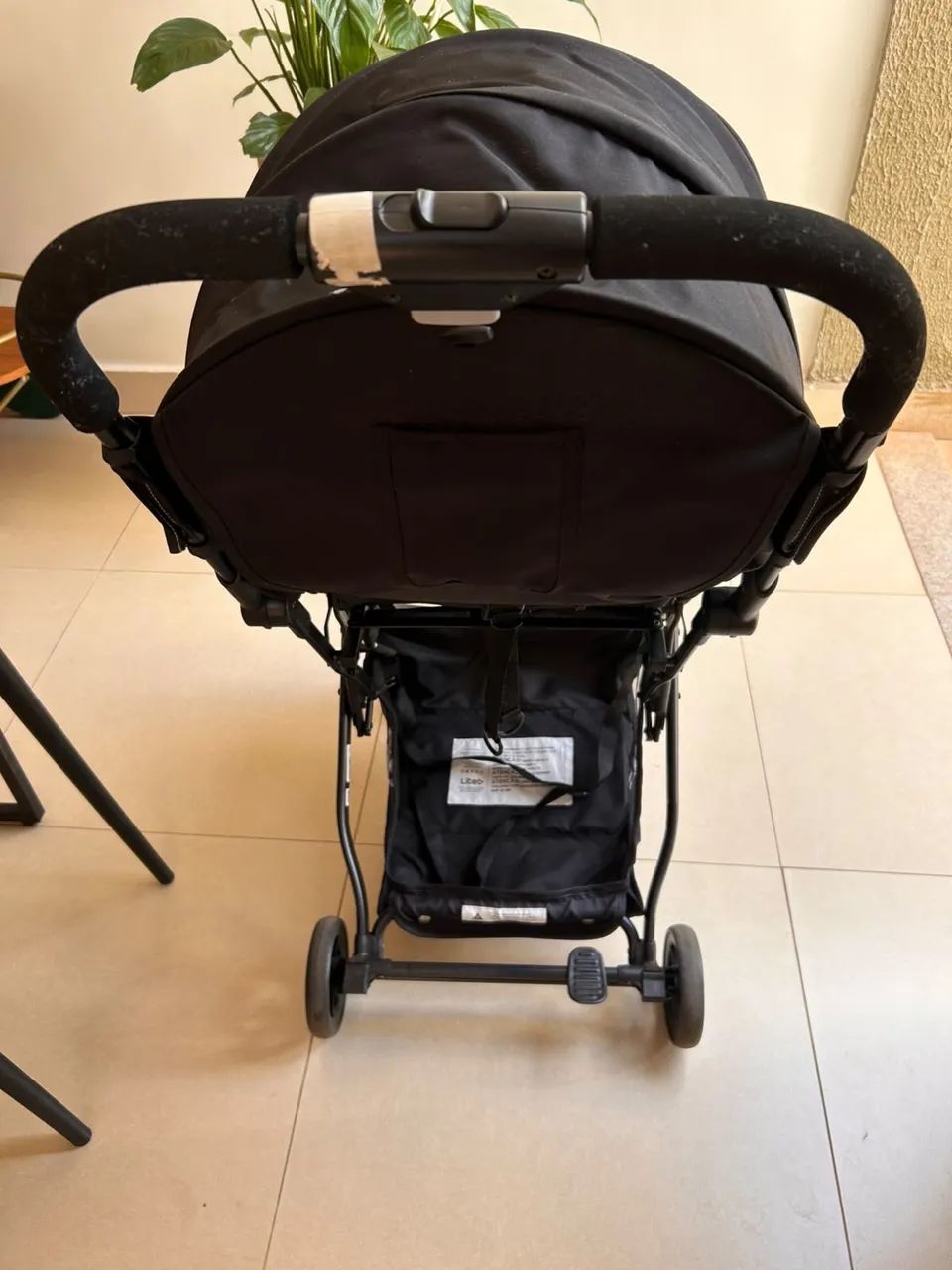 Carrinho de Bebe Compacto - fácil de transportar e carregar  - Foto 2