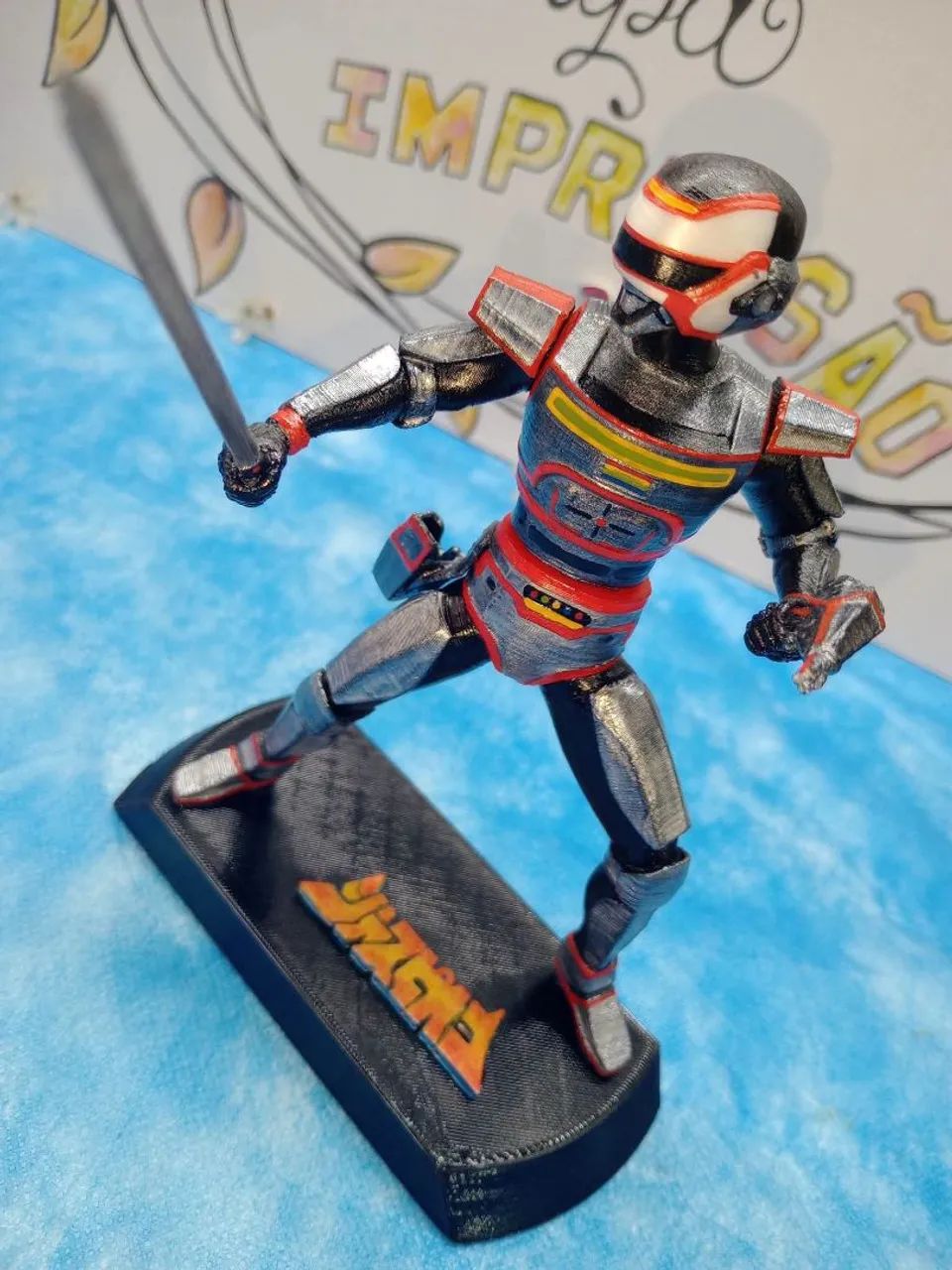 Figura Impressão 3D Boneco Jaspion 15cm altura.Base com logotipo.Tokusatsu - Foto 4