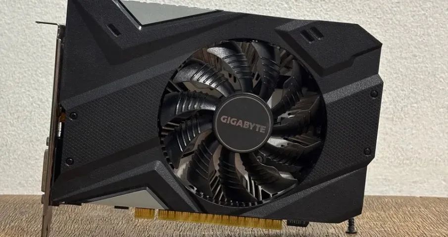 GTX 1650 PLACA DE VIDEO