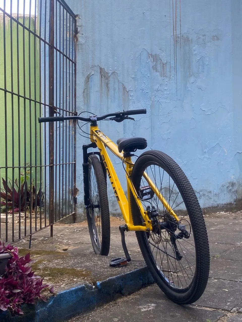 Vendo quadro de nero5 junto com algumas peças  - Foto 2