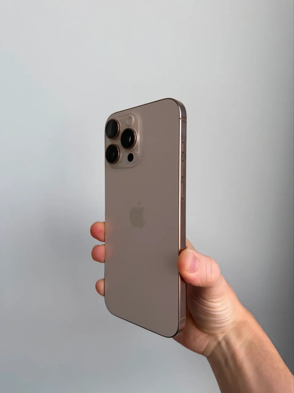 iPhone 16 Pro Max 256gb Desert 93% - Foto 3