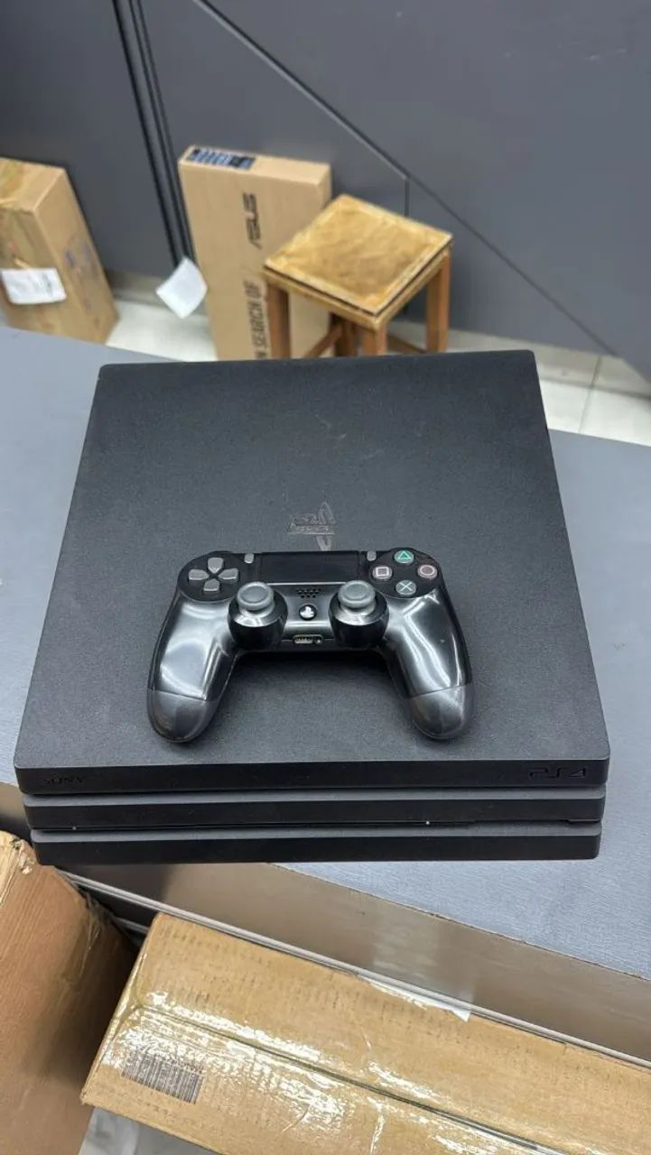 PS4 PRO 