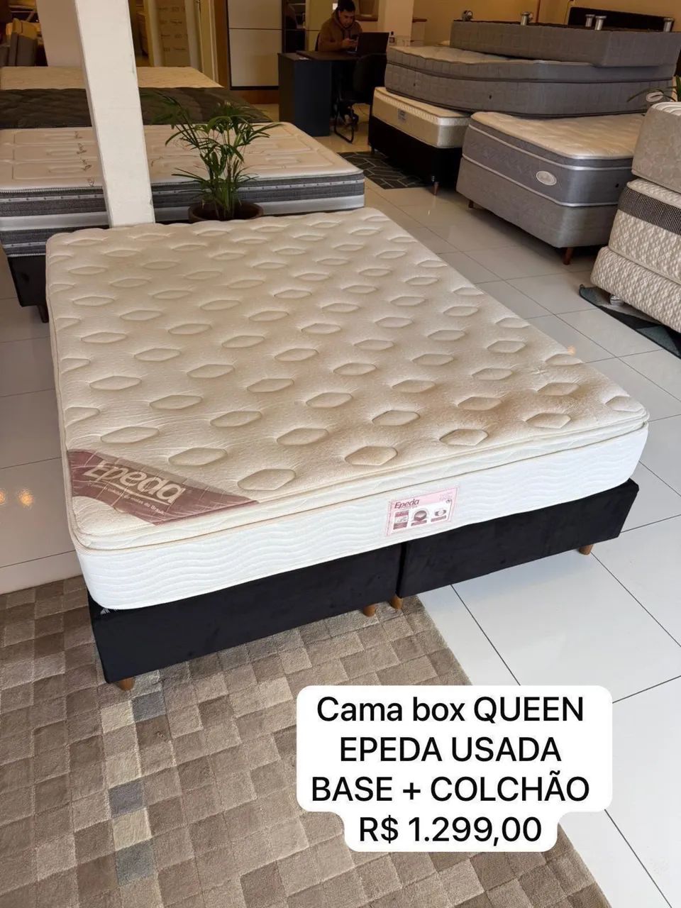 Cama Queen EPEDA SEMINOVA TOP COM COLCHÃO QUEE 