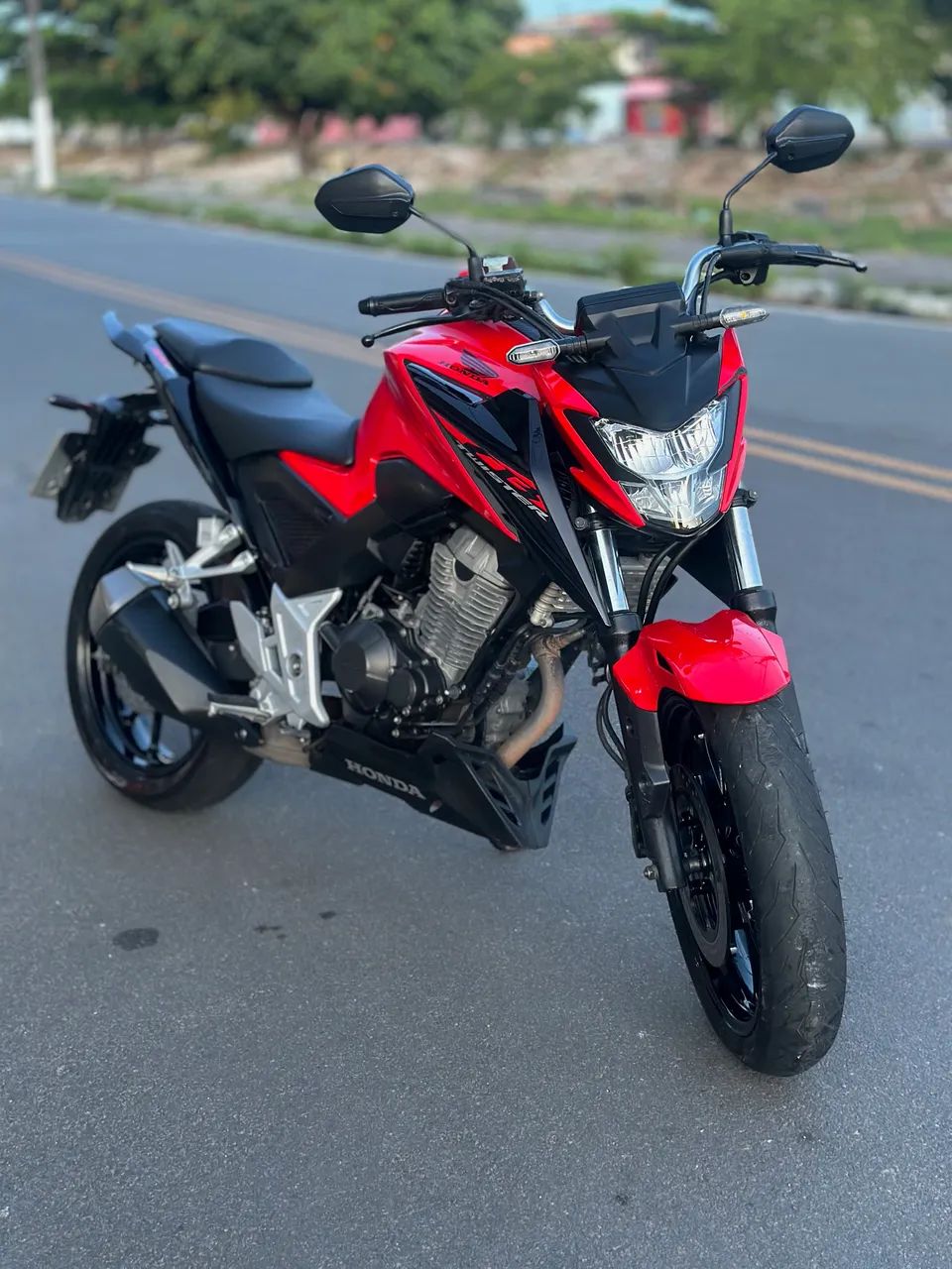 CB TWISTER 300F - Foto 3