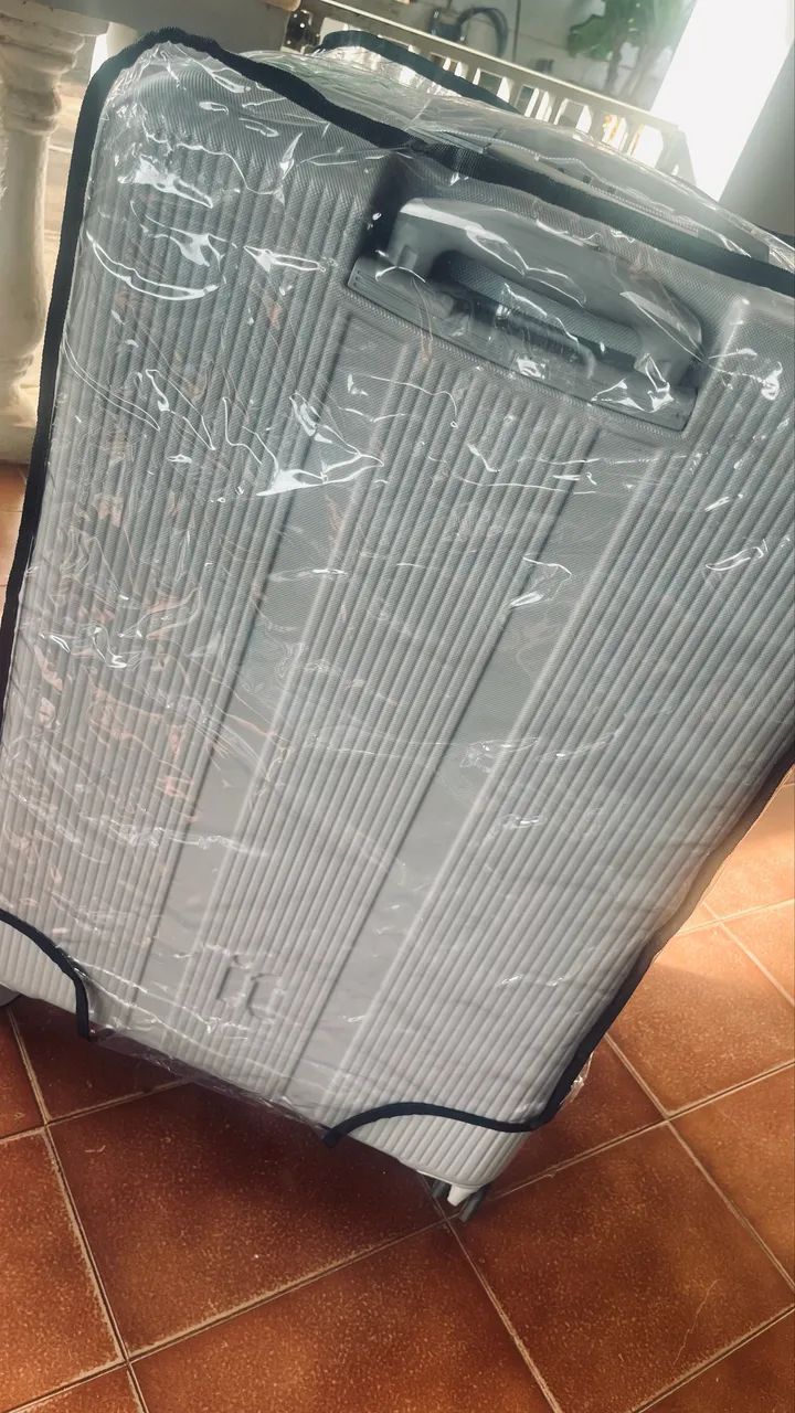 Mala Gigante 32k It Luggage usada 1x perfeito estado! - Foto 6
