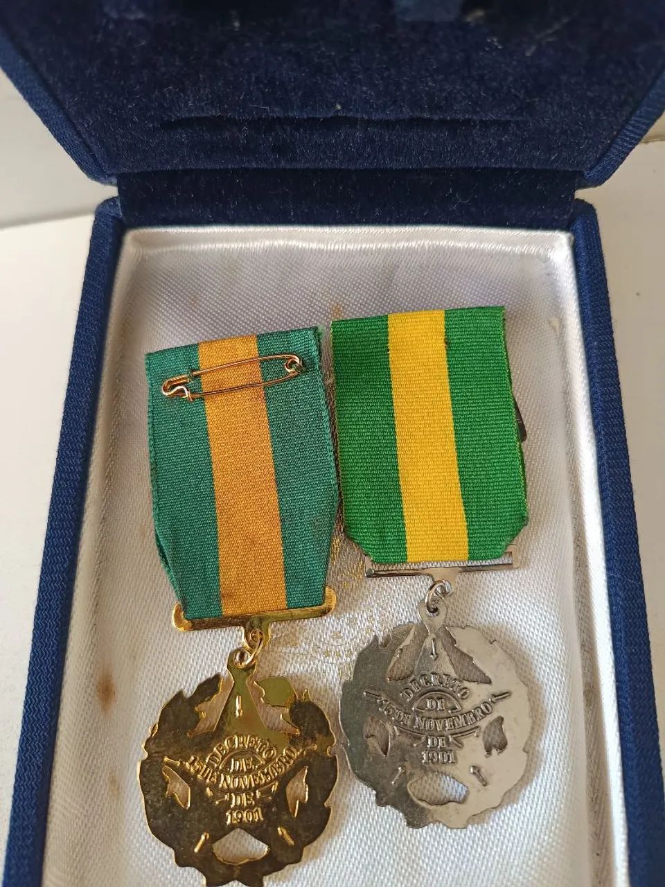 02 medalhas militares de 20 e 30 anos de serviço. - Foto 3
