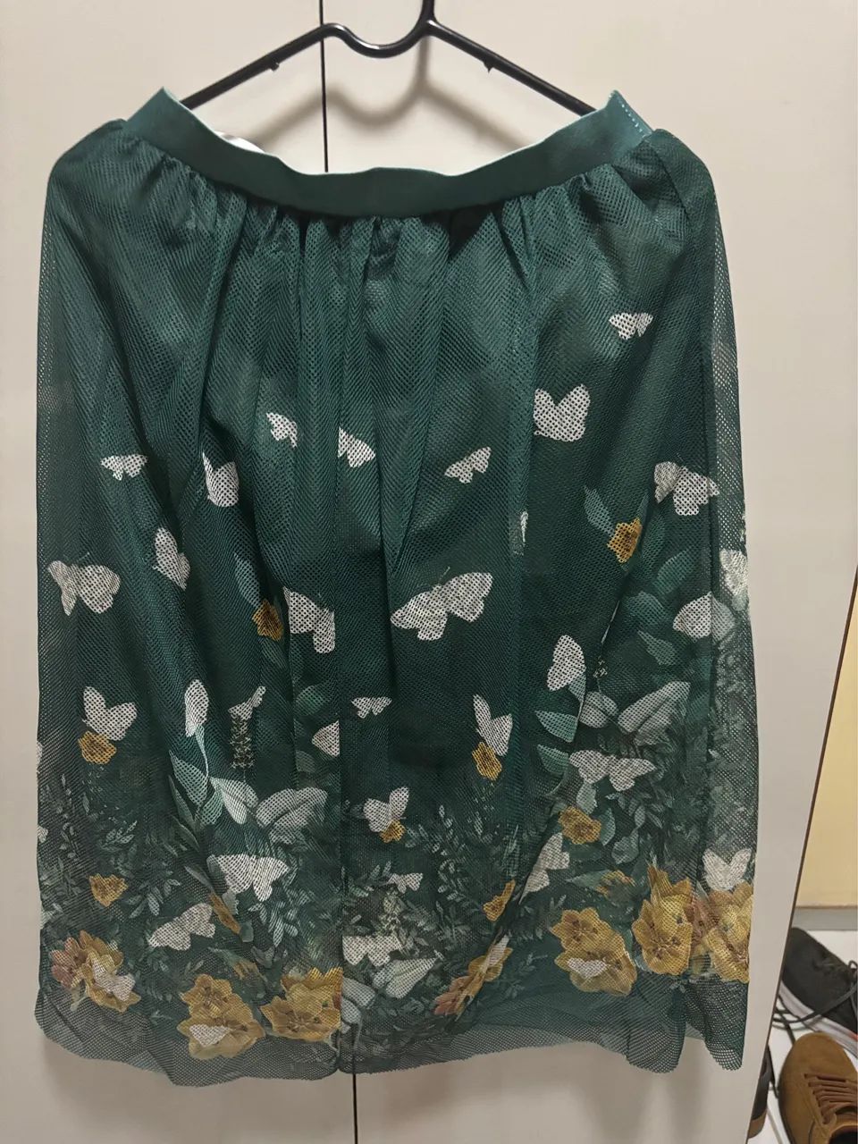 Conjunto; casaquinho de mangas e saia de borboletas. - Foto 4