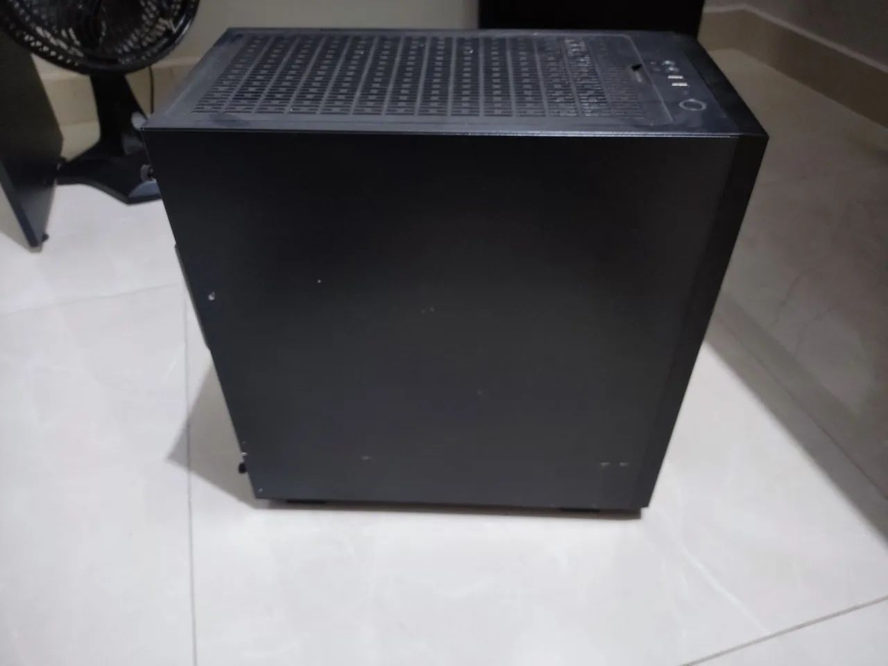 Gabinete Sharkoon REV100 - Foto 4