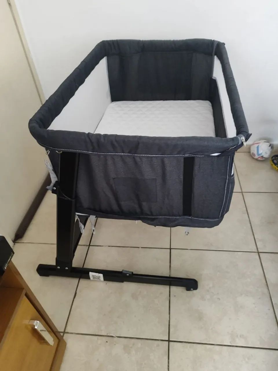 Berço Portátil 3x1 de lado de cama - Foto 2