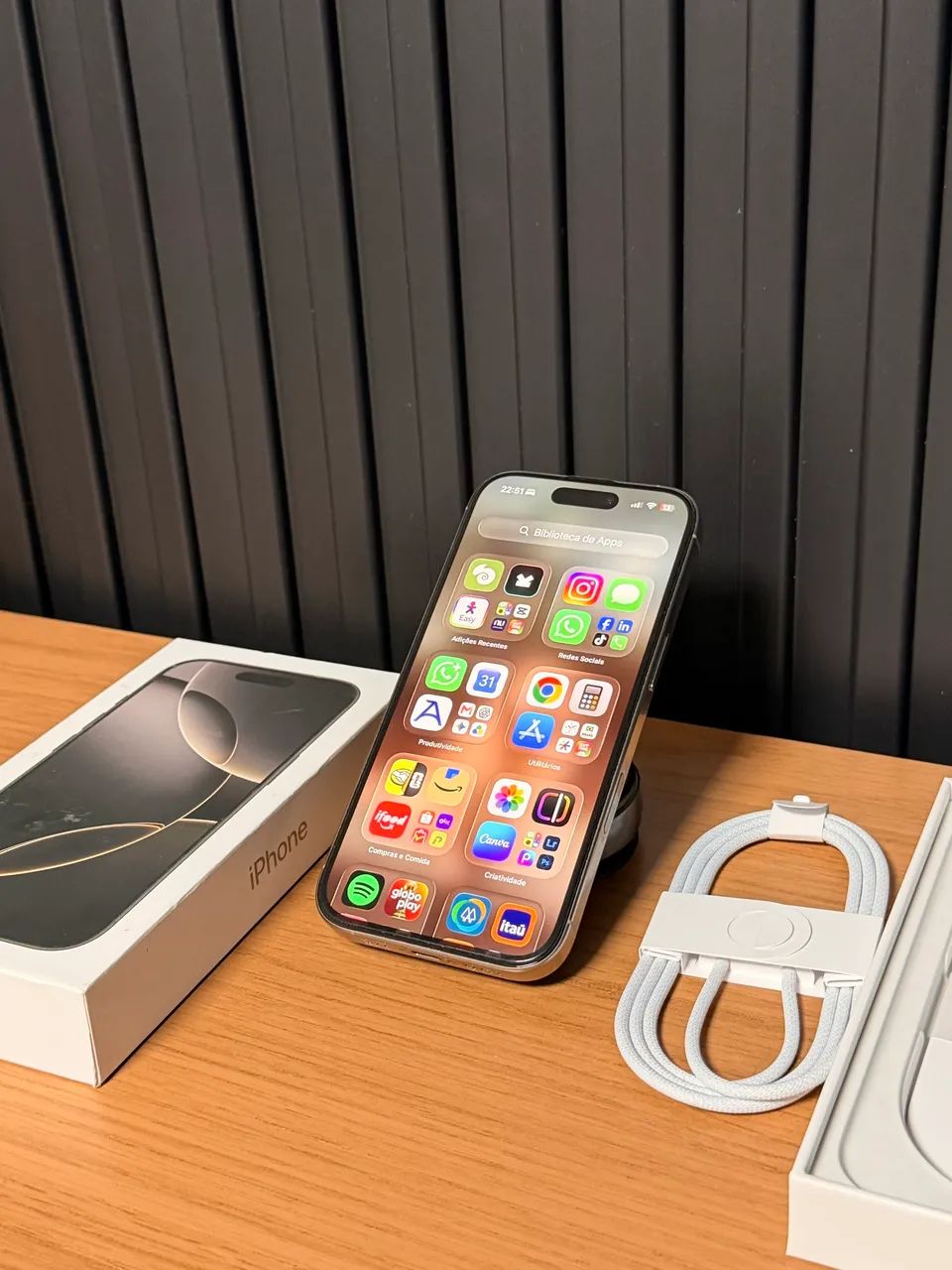 iPhone 16 Pro Prata Titanium - Foto 3
