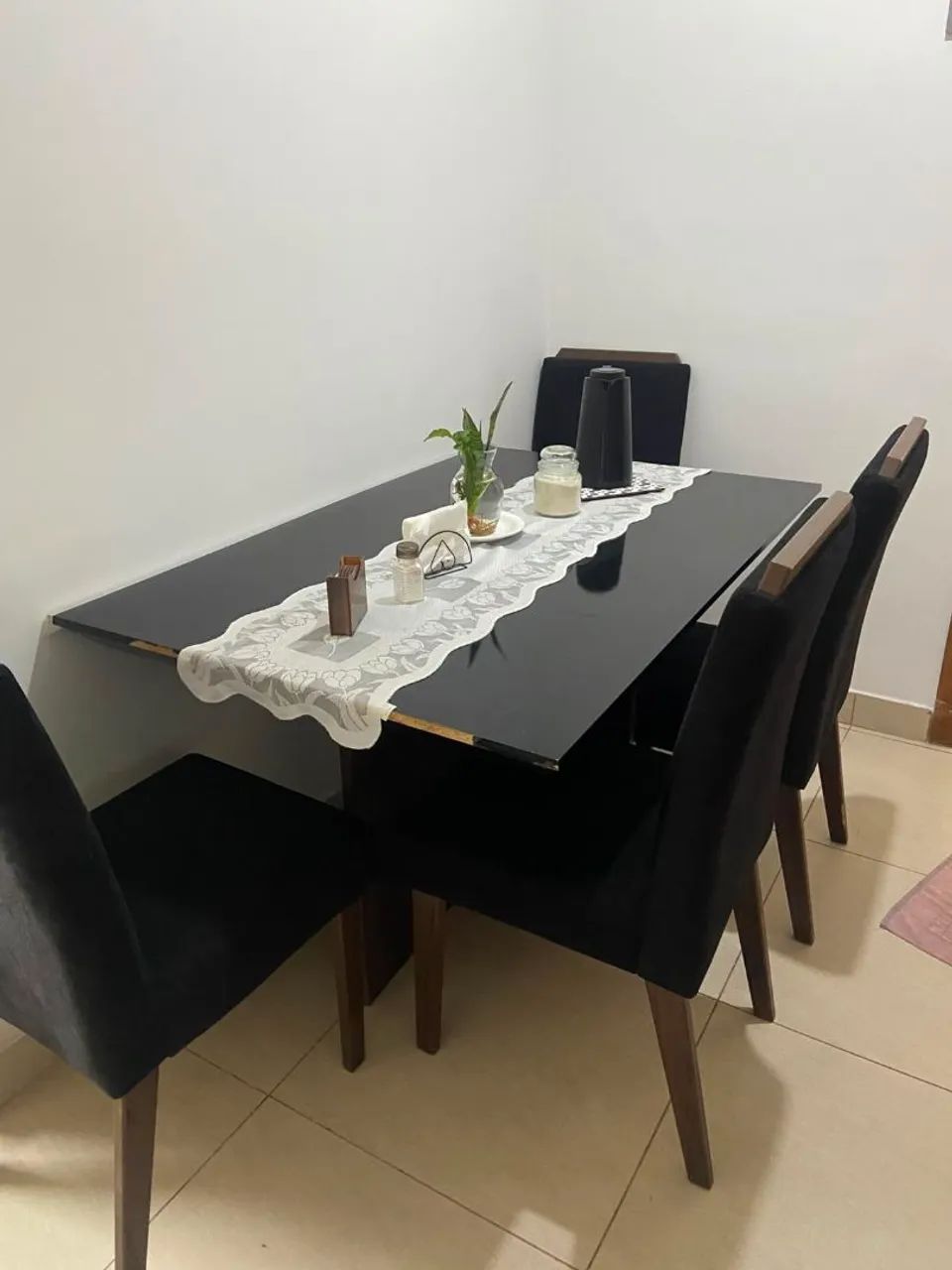 Mesa de Jantar com 4 cadeiras - Foto 3