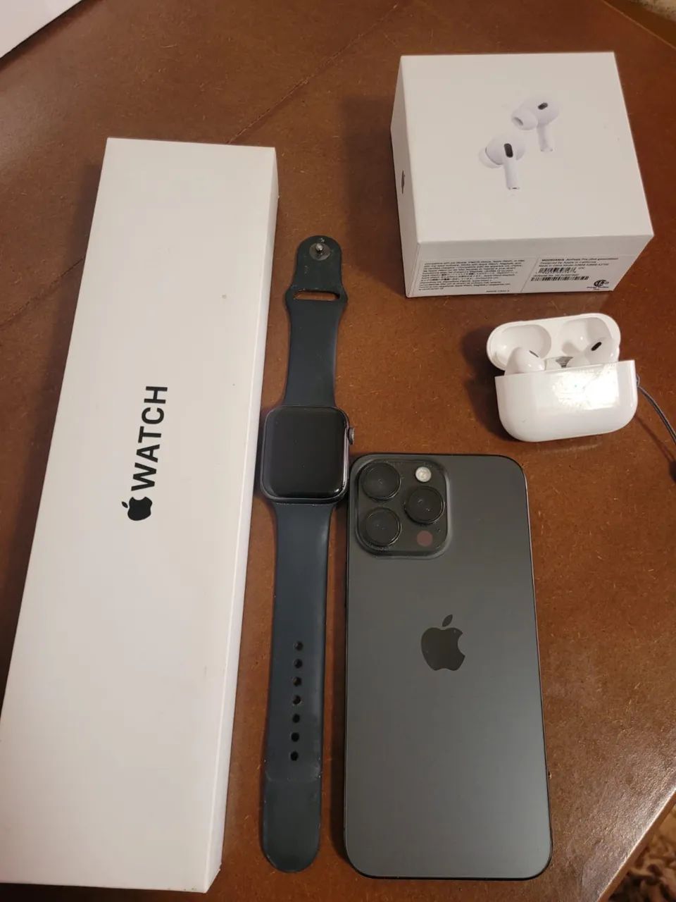COMBO APPLE - IPhone 15 ProMax 512 / Apple Watch SE /  AirPod Pro2 - Foto 3