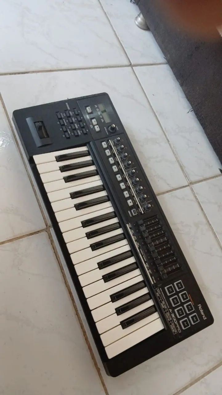 Controlador A300 Roland