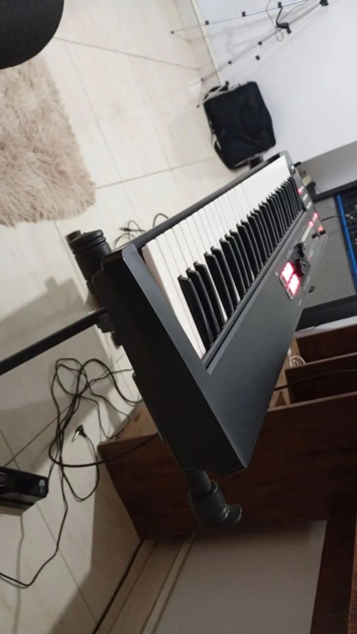 Roland XPS-10 com PACK SAMPLER - Foto 4
