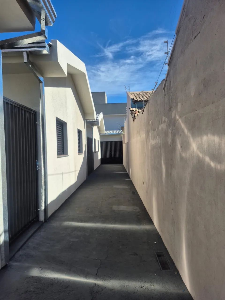 ALUGO CASAS DE 1 e 2 DORMITÓRIOS - Foto 2