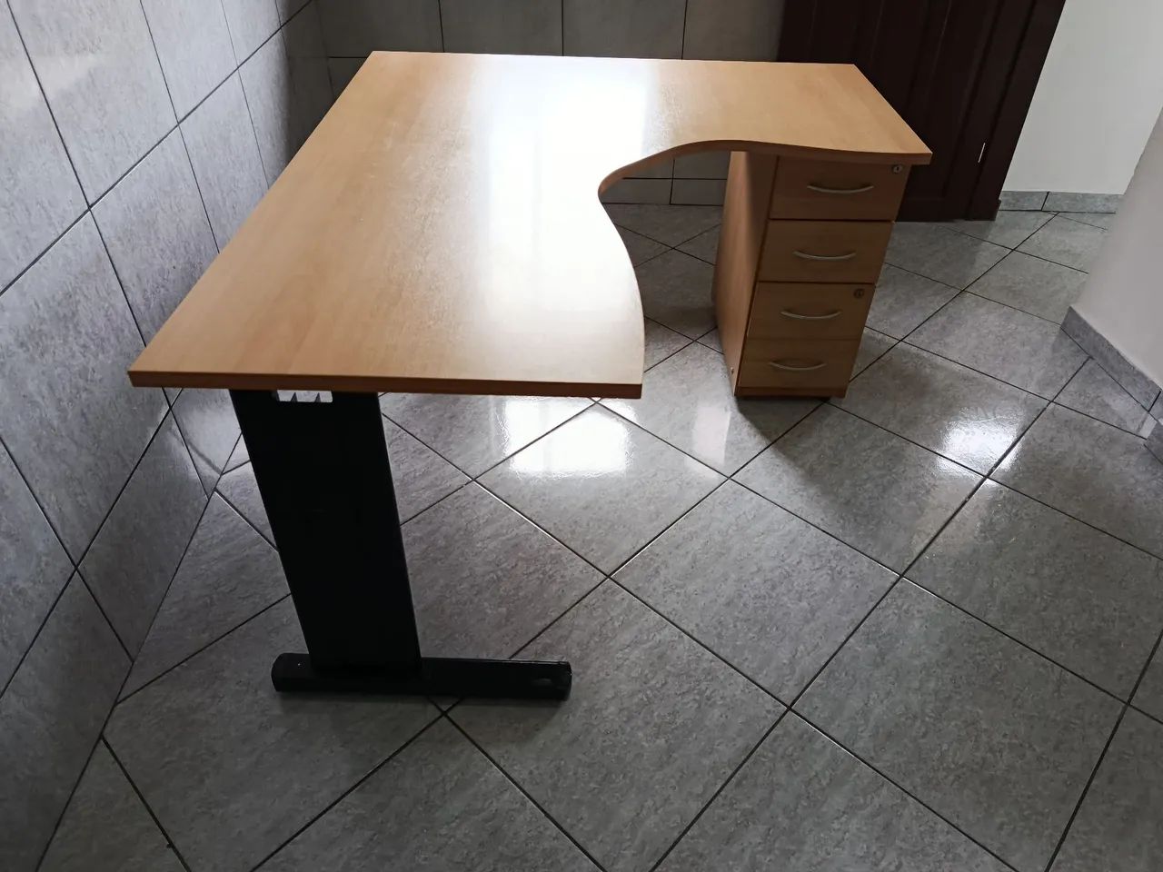 Mesa escritório semi-nova ? - Foto 4