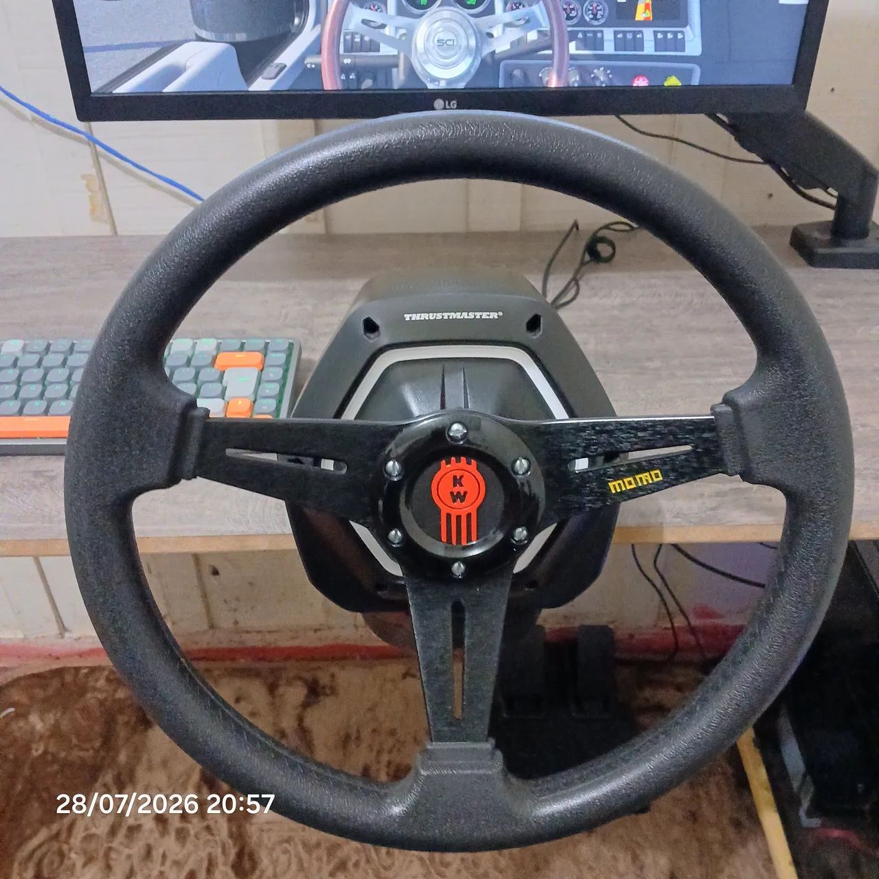 Volante Thrustmaster T128 com aro momo 350mm