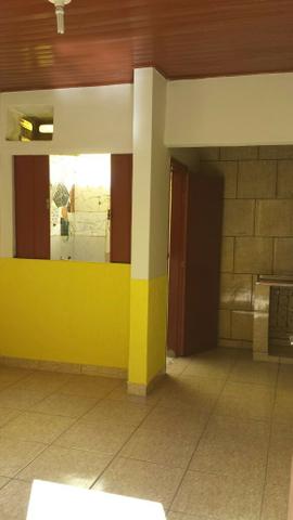 Aluga-se kitnet próximo ao shopping - Foto 4