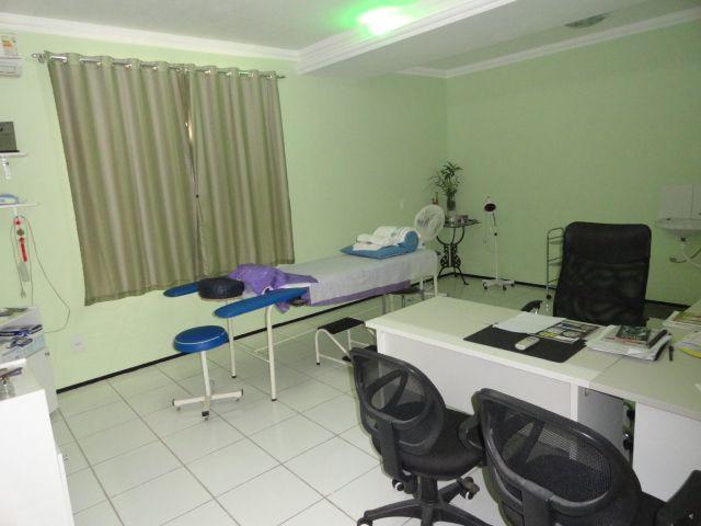 CA0073 - Casa Comercial (CLÍNICA), 2 Recepção, 5 consultórios, 20 vagas, Fortaleza. - Foto 11