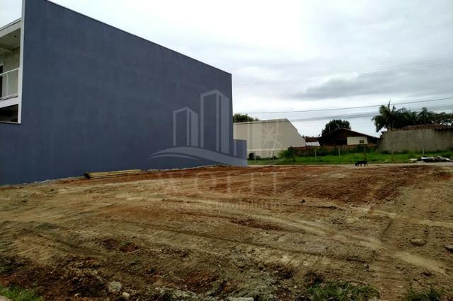 JD257 - Sobrado com 3 quartos sendo 1 suíte em Balneário Piçarras/SC - Foto 2