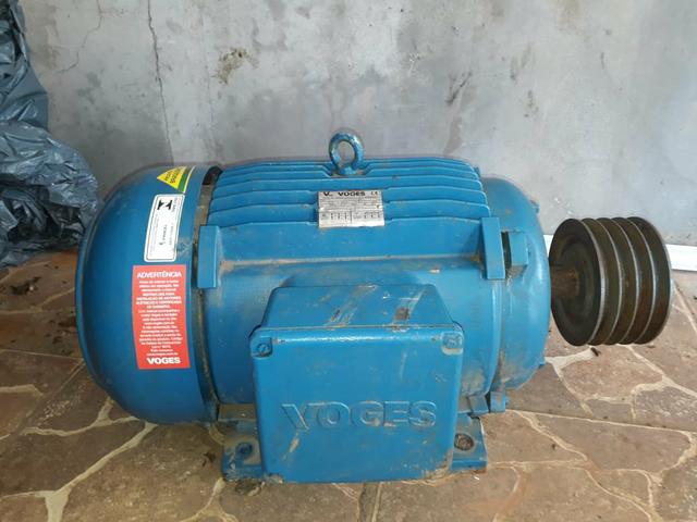 Motor Trifásico 25cv