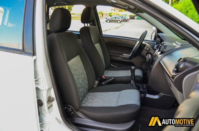 FORD FIESTA 2014 ( ZERO ) 36.000km - Foto 8