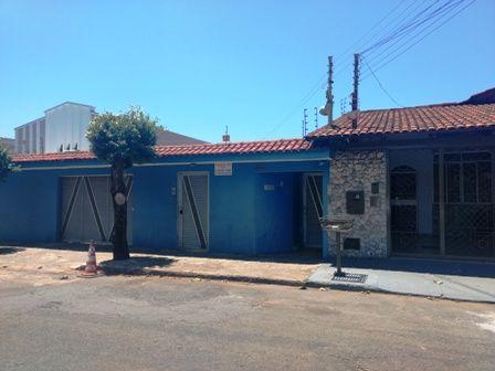 Casa com 4 quartos - Bairro Setor São José em Goiânia