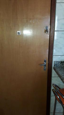 Vendo apt no centro de caldas novas.(sem condominio) - Foto 2