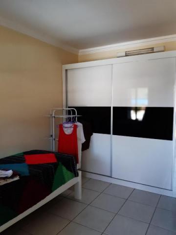 Casa com três suítes, em terreno enorme. - Foto 18