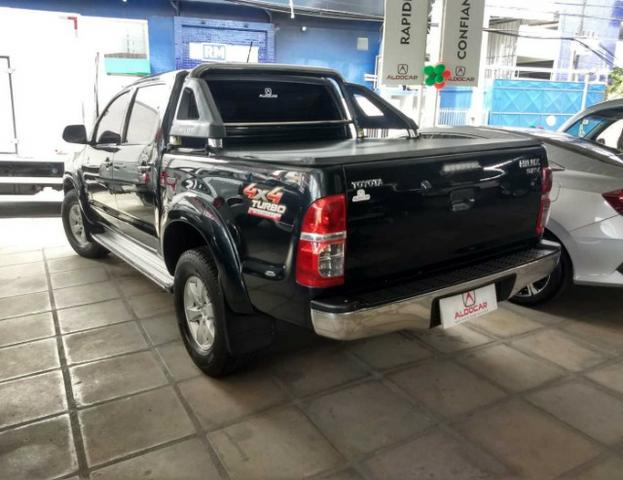 Hilux CD Srv 3.0 4x4 Diesel 2015 - Foto 2